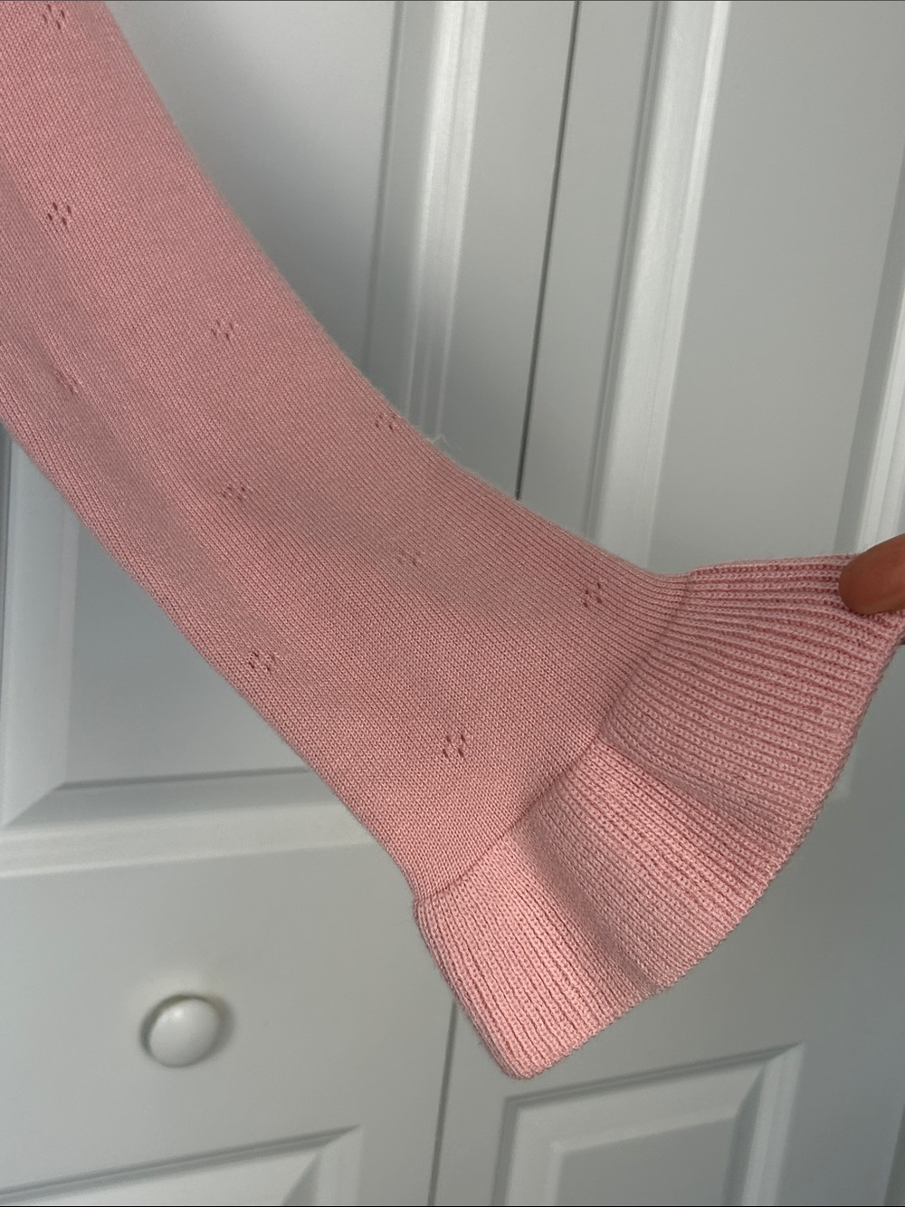Wayf Blush Pink Ruffle V-Neck Button Cardigan Size Large - Picture 3 of 6